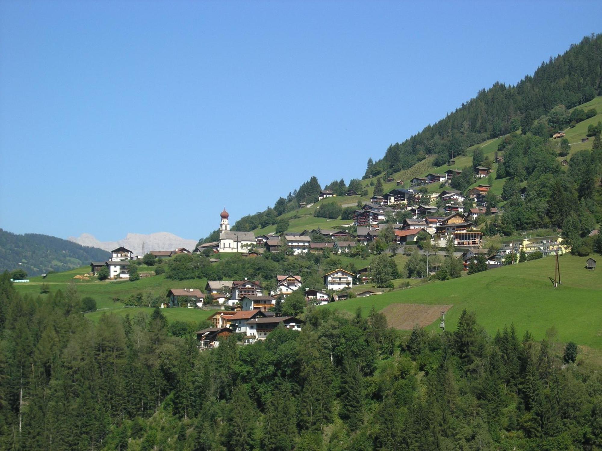 Hotel Alpenfriede 제르젠스 외부 사진