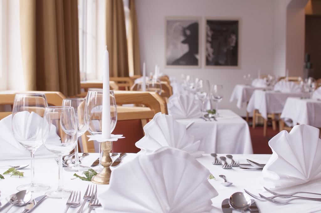 Hotel Alpenfriede 제르젠스 외부 사진