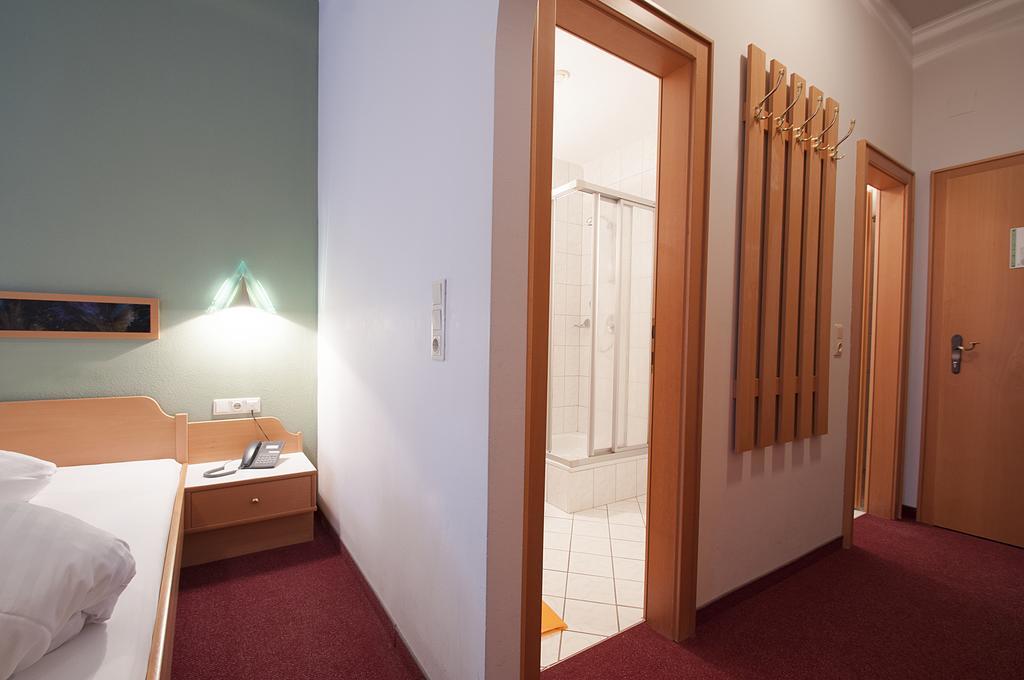 Hotel Alpenfriede 제르젠스 외부 사진
