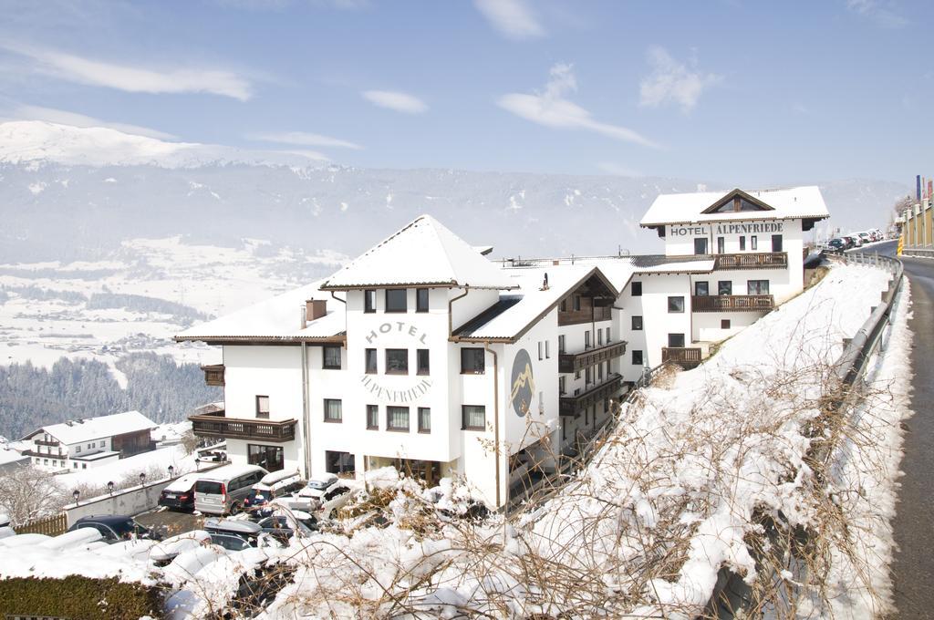 Hotel Alpenfriede 제르젠스 외부 사진